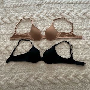 Set of Victoria’s secret 32B Tee-shirt Bras